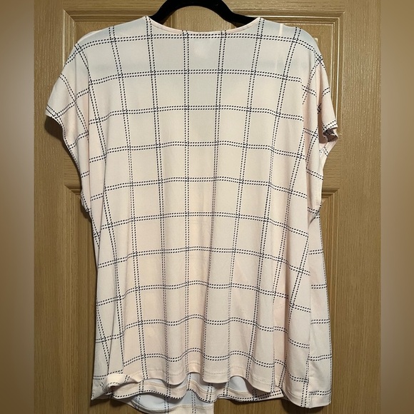 Pink and Black Faux Wrap Style Short Sleeve Silky Blouse by Liz Claiborne XXL - Picture 6 of 6